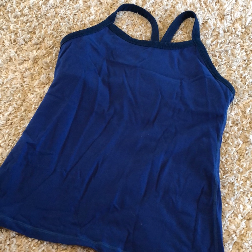 Lululemon tank